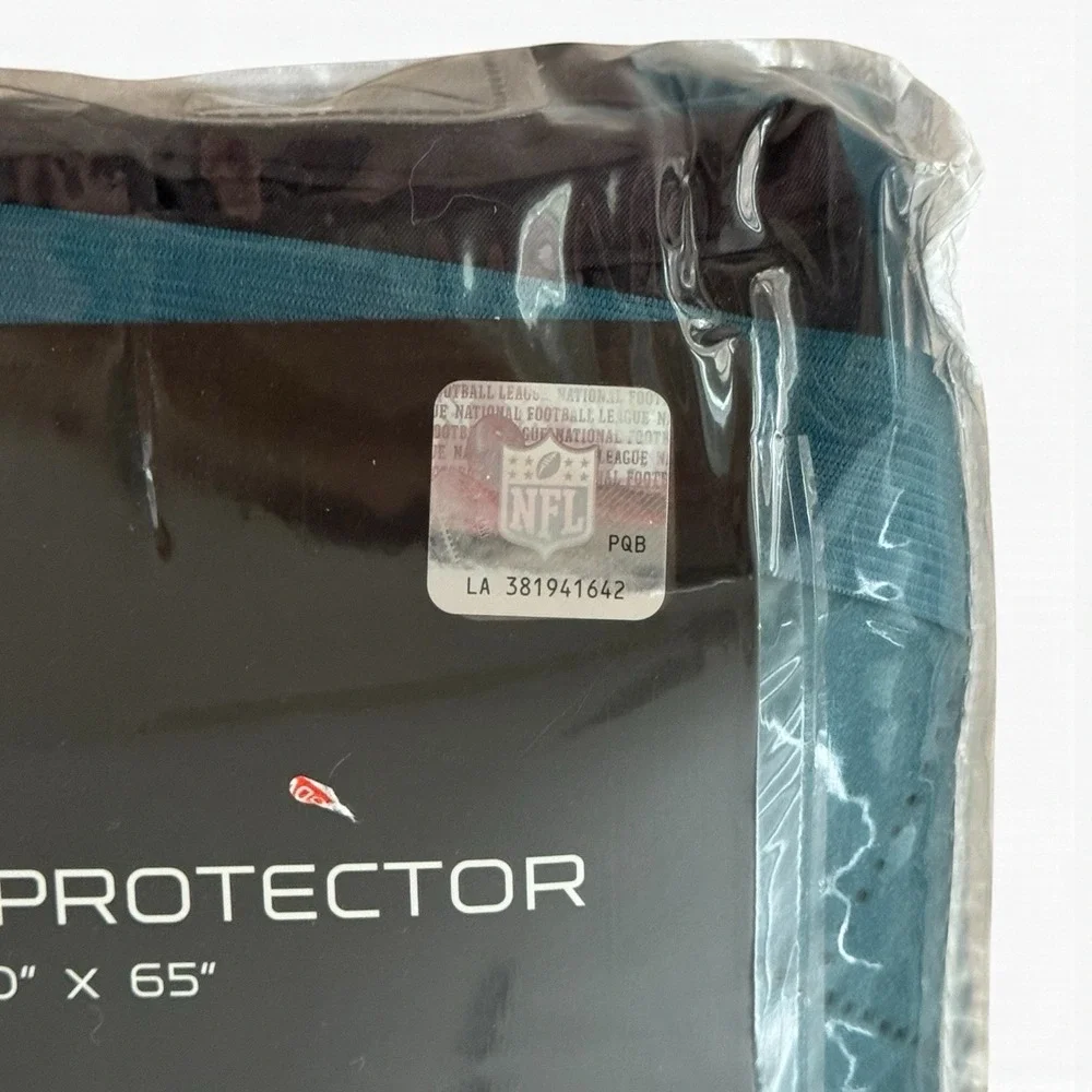 NEW Philadelphia Eagles NFL Reversible Recliner Cover Furniture Protector 80x65 - Picture 3 of 5